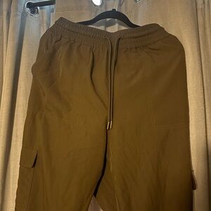 Women’s Green Cargo Jogger Pants